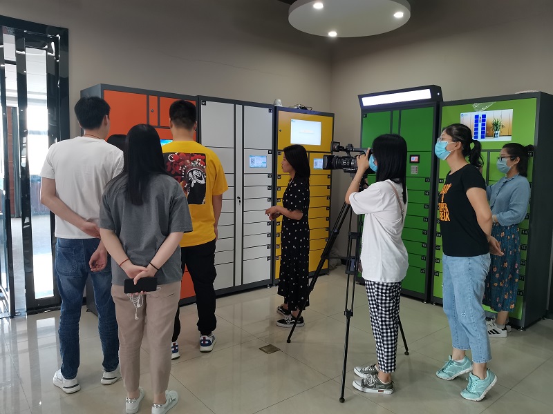 千鸣科技生产车间展示,千鸣生产基地,智能柜行业生产制造商